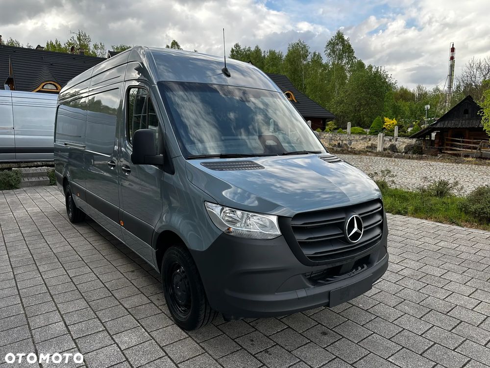 Mercedes-Benz Sprinter - 5