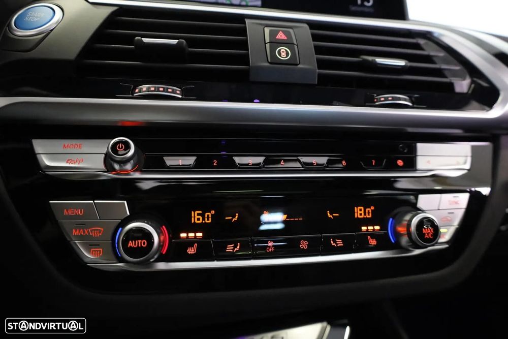 BMW iX3 Inspiring — fotografia 30