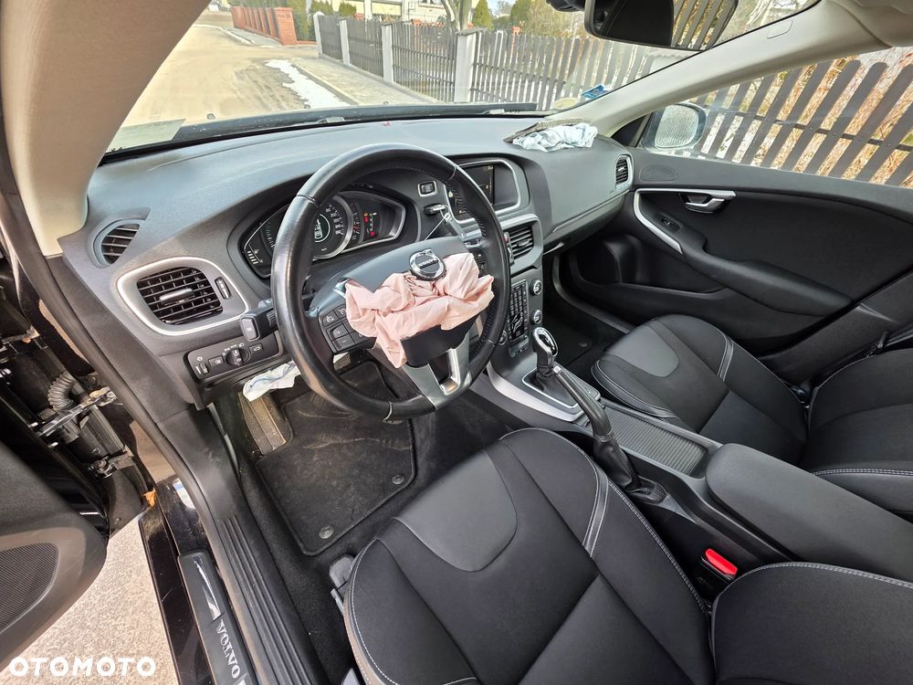 Volvo V40 D2 Geartronic Linje Svart - 8