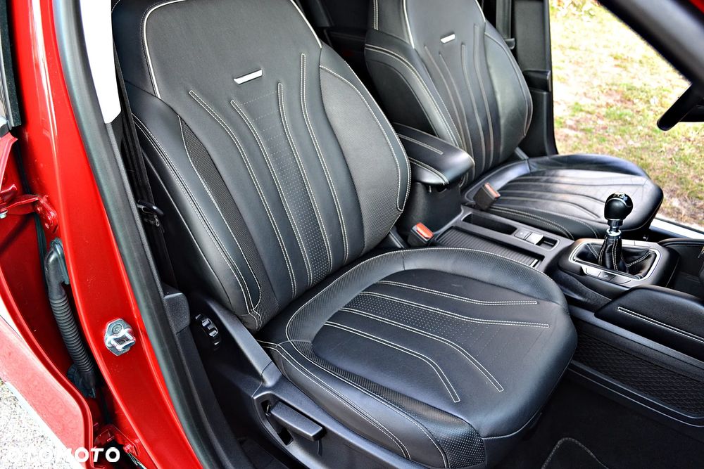 Ford Kuga 2.0 EcoBlue Hybrid VIGNALE - 32