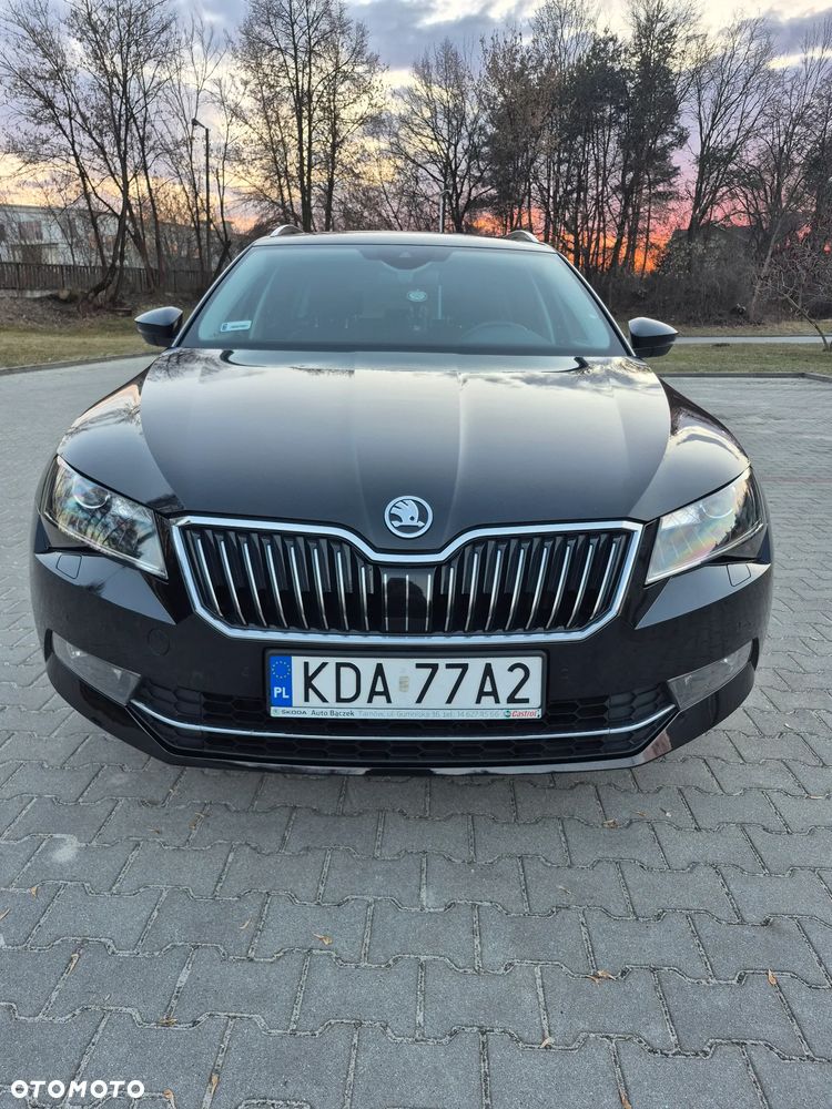 Skoda Superb 2.0 TDI 4x4 L&K DSG - 18