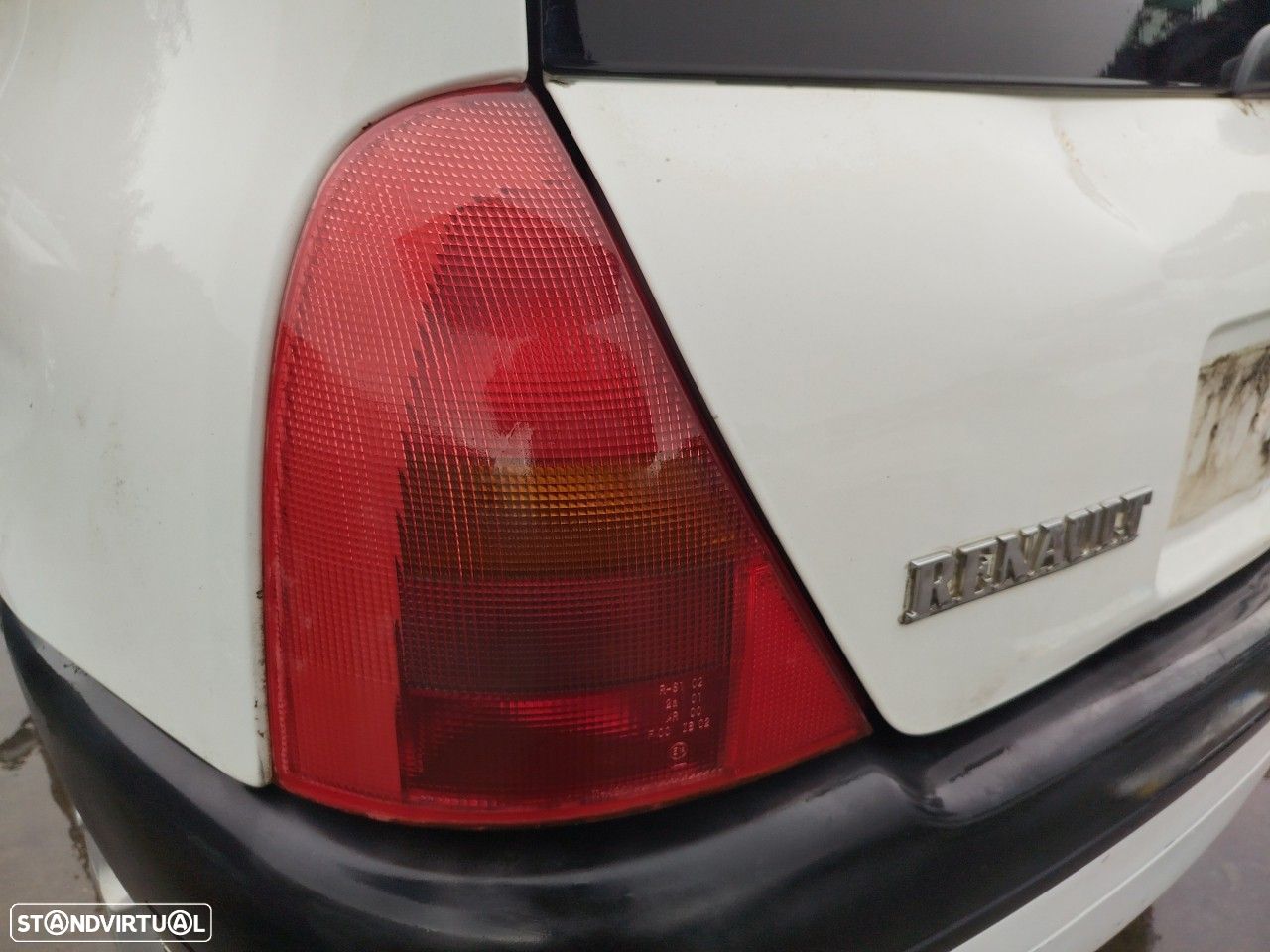 Farolim esquerdo RENAULT Clio II (BB0/1/2_, CB0/1/2_) - 1