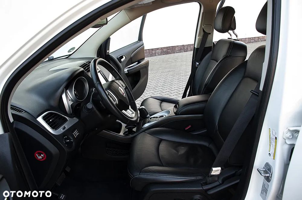 Fiat Freemont 2.4 16V VVT Automatik Lounge - 27