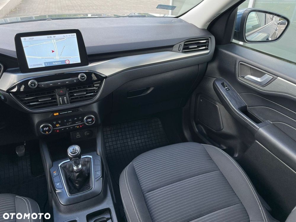 Ford Kuga - 16