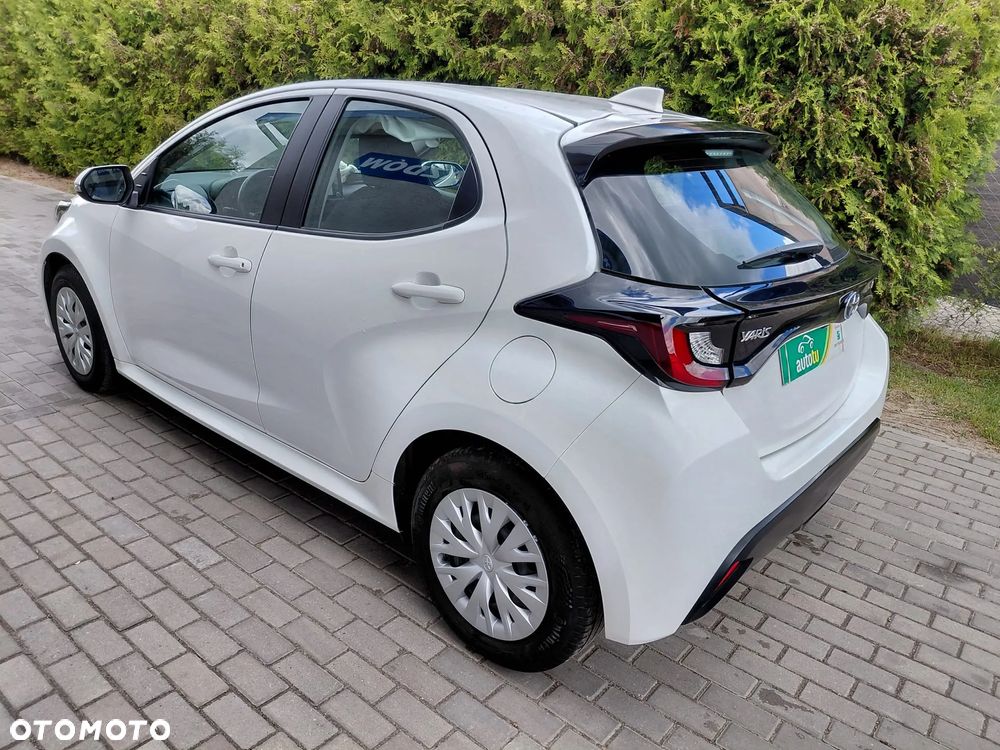 Toyota Yaris - 5