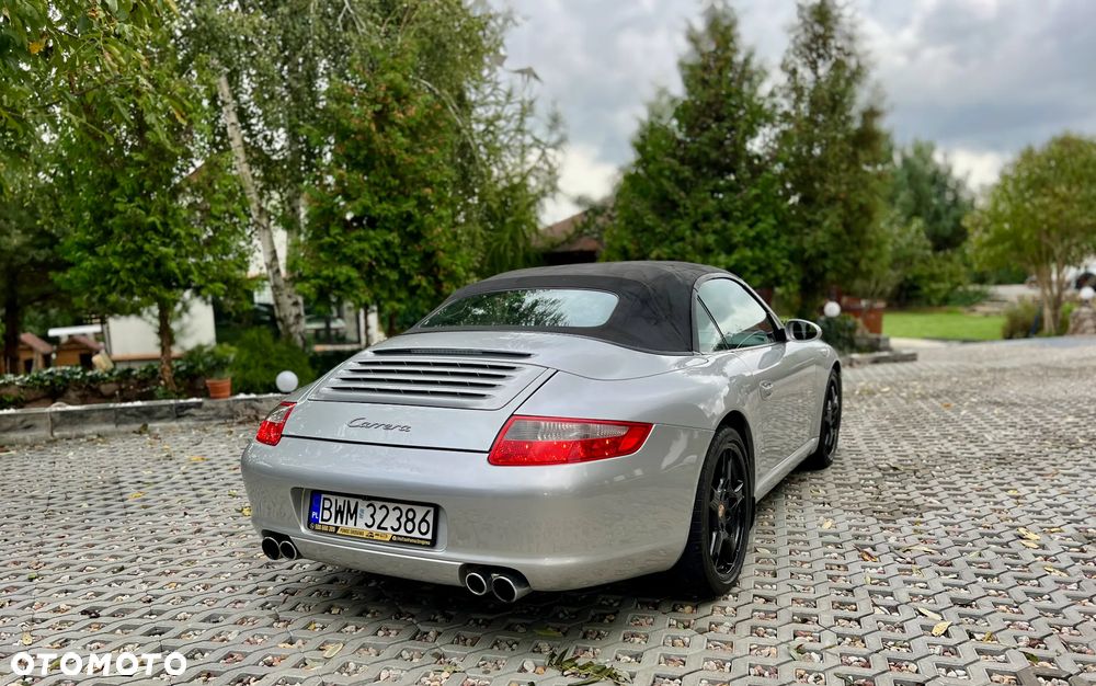 Porsche 911 Carrera - 6