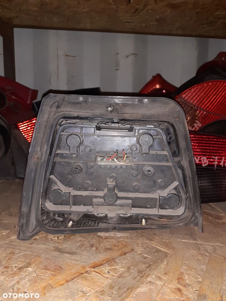 LAMPA TYLNA TYŁ PRAWY PRAWA POLONEZ FSO CARO PLUS - 2
