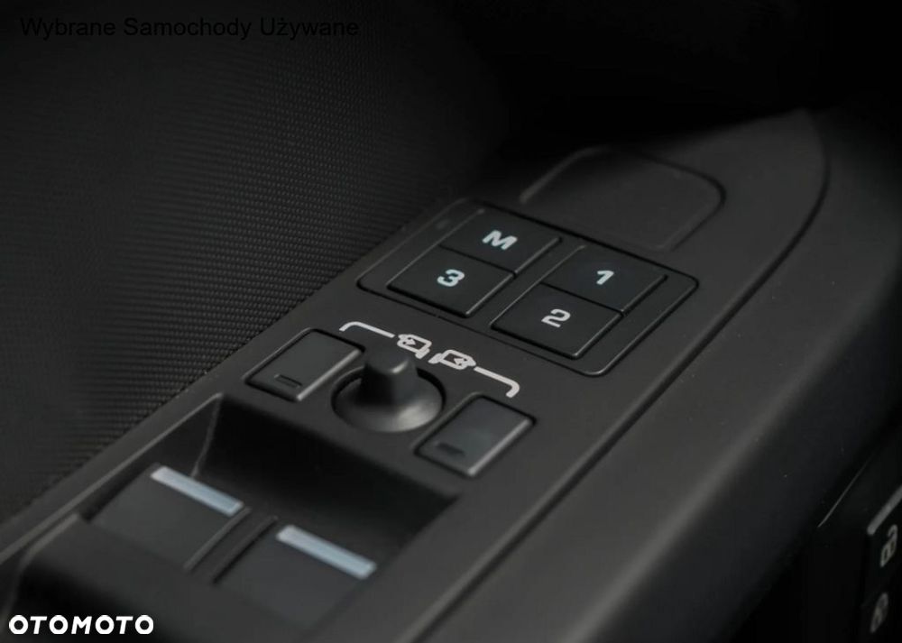 Land Rover Defender 3.0 D350 mHEV X-Dynamic SE - 18