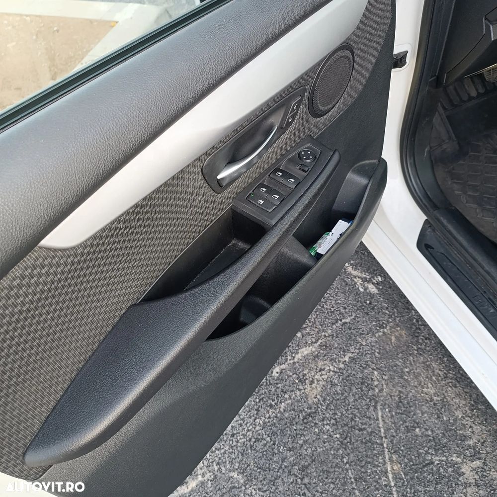 BMW Seria 2 218i AT Advantage - 13