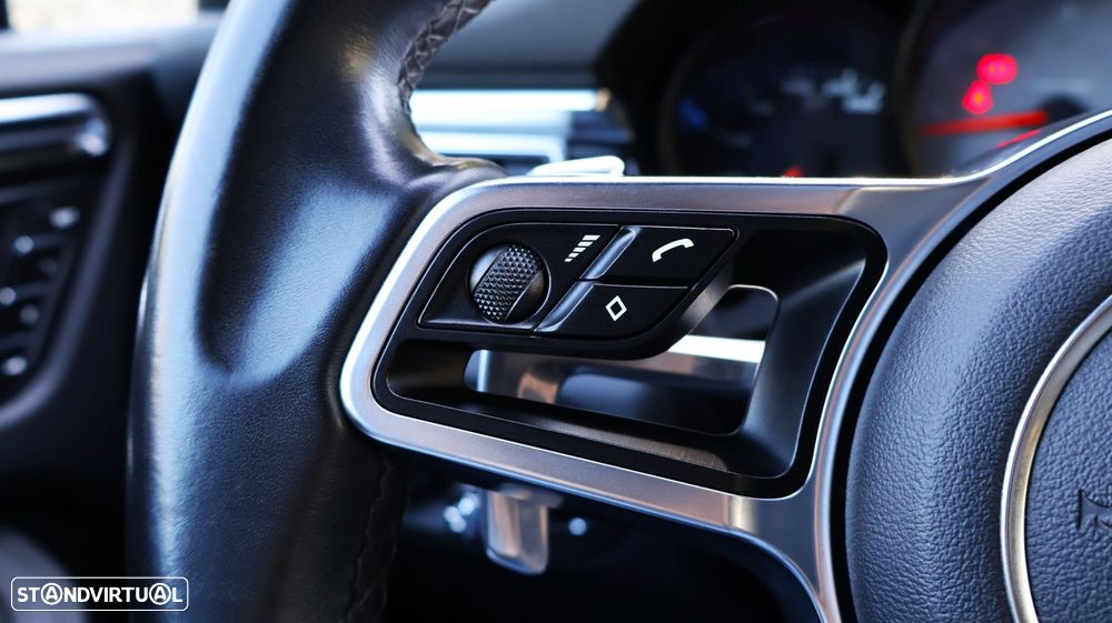 Porsche Macan S - 26