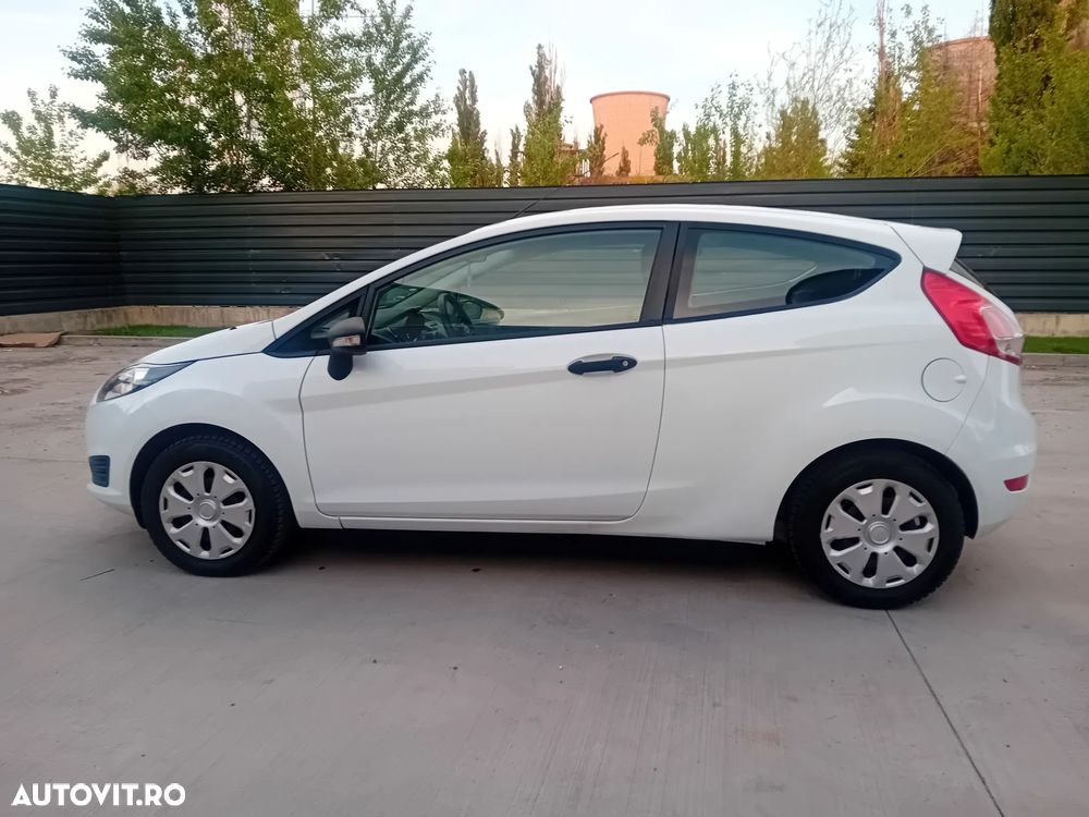 Ford Fiesta 1.25i Comfort - 23