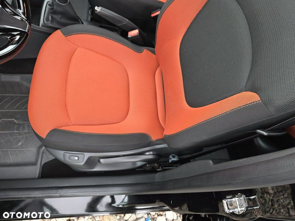 Renault Captur (ENERGY) TCe 90 INTENS - 15