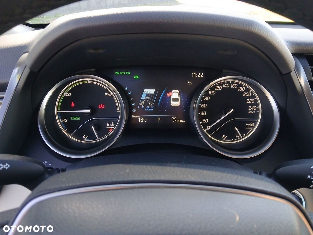 Toyota Camry 2.5 Hybrid Executive CVT - 29