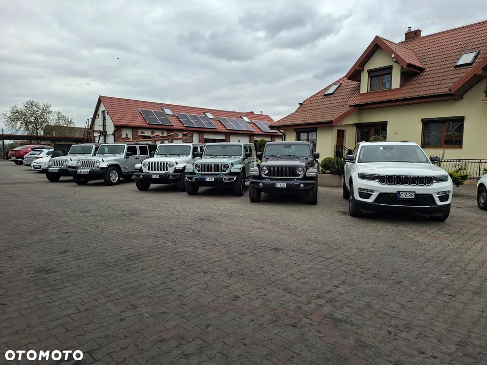 Jeep Wrangler Unlimited 3.8 Sahara - 14