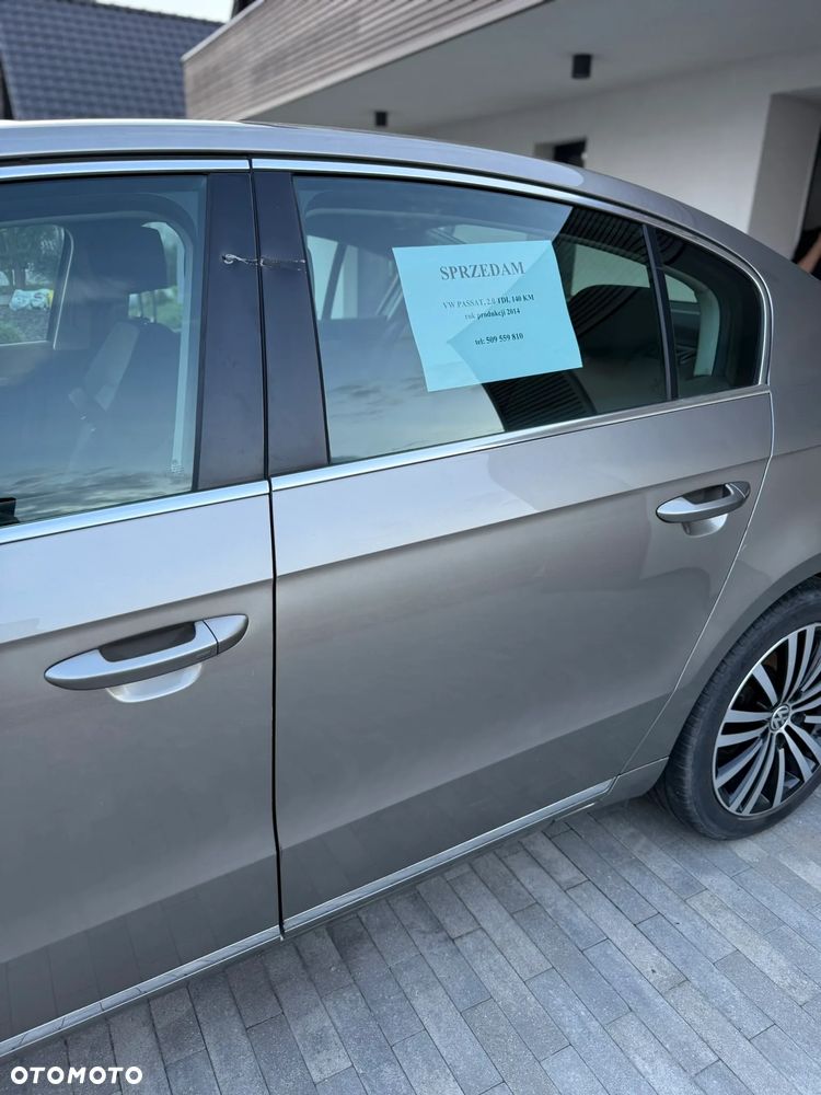 Volkswagen Passat - 18