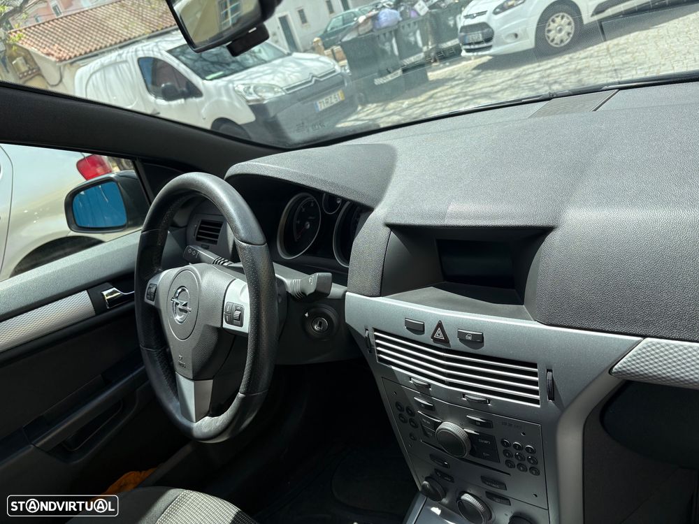 Opel Astra GTC 1.3 CDTI - 16