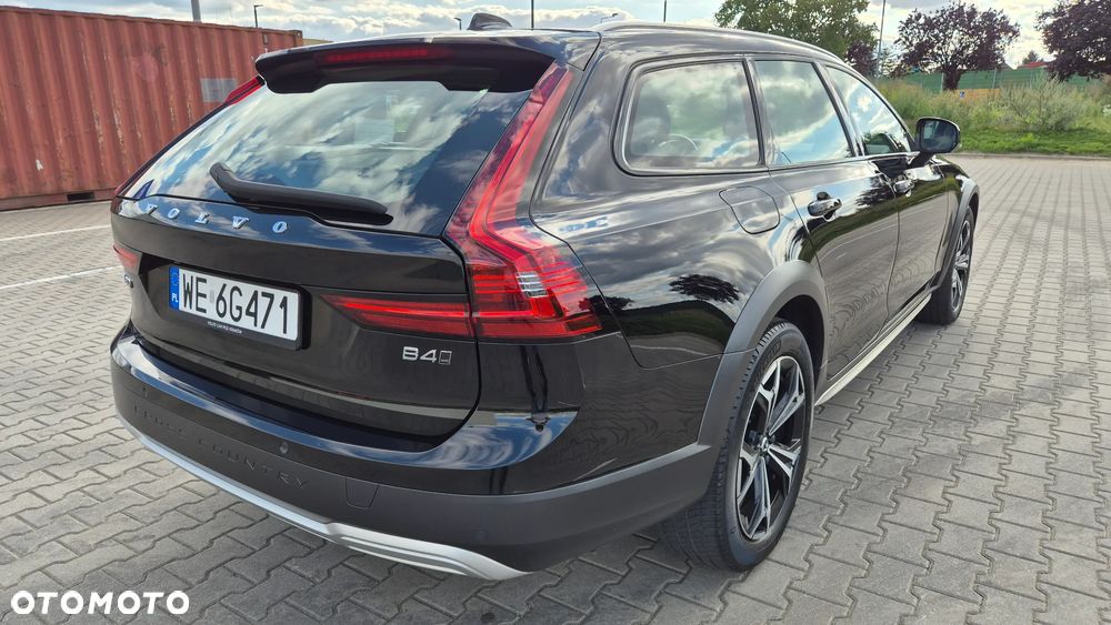 Volvo V90 Cross Country B4 D AWD Pro - 4