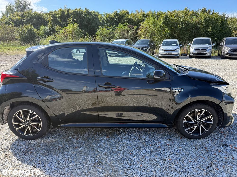 Toyota Yaris Hybrid 1.5 Executive - 4