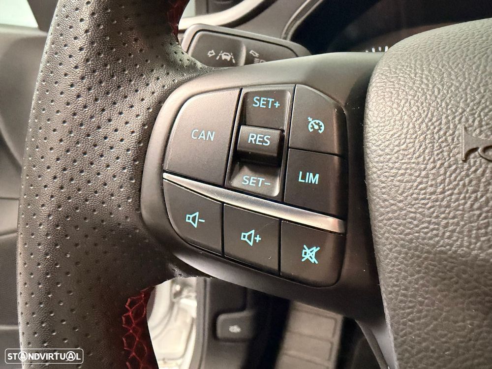 Ford Focus 1.0 EcoBoost MHEV ST-Line Aut. - 24