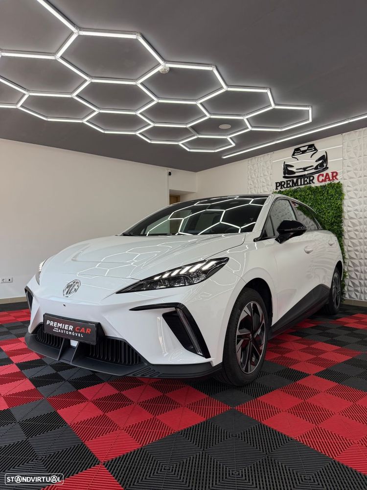 MG MG4 64 kWh Luxury - 1