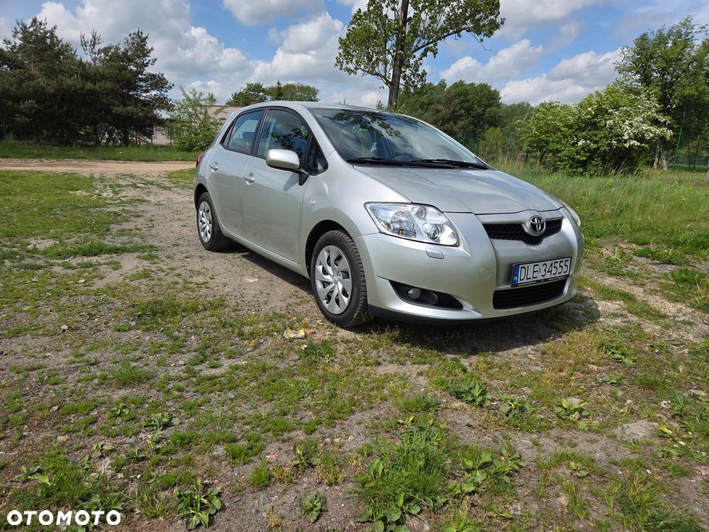Toyota Auris 1.6 VVT-i Prestige - 2