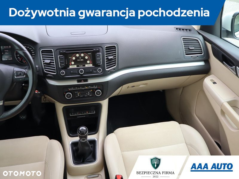 Volkswagen Sharan - 9