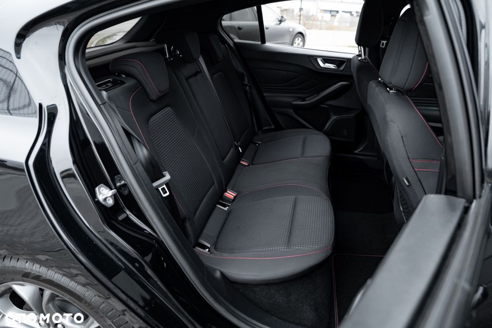 Ford Focus 1.0 EcoBoost Trend - 23