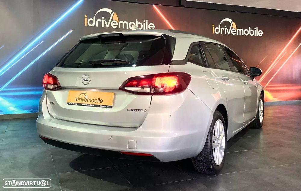 Opel Astra Sports Tourer - 4