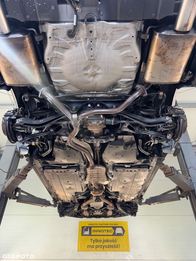 Subaru Outback 3.0 H6 - 29