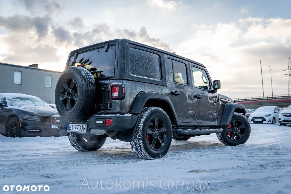 Jeep Wrangler - 9