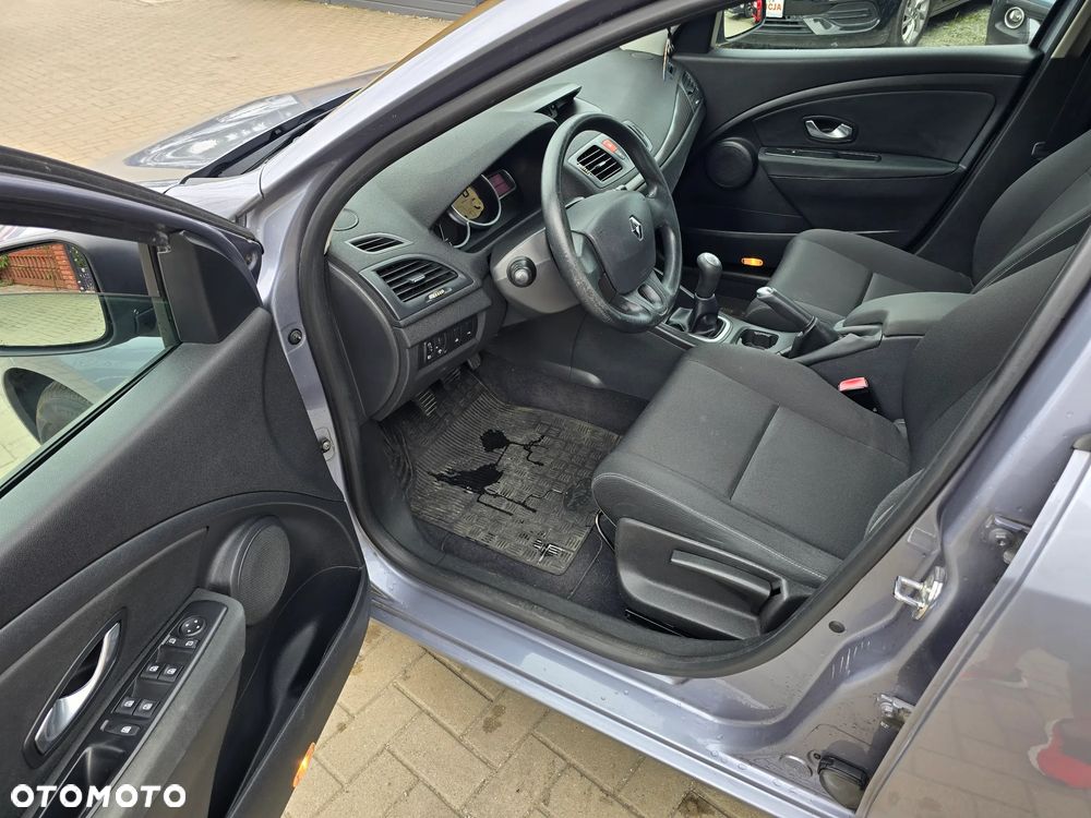 Renault Megane - 8