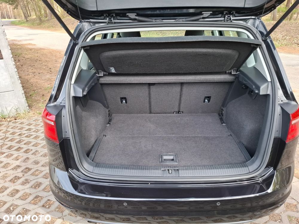 Volkswagen Golf 1.6 TDI 4Motion BlueMotion Technology Lounge - 26