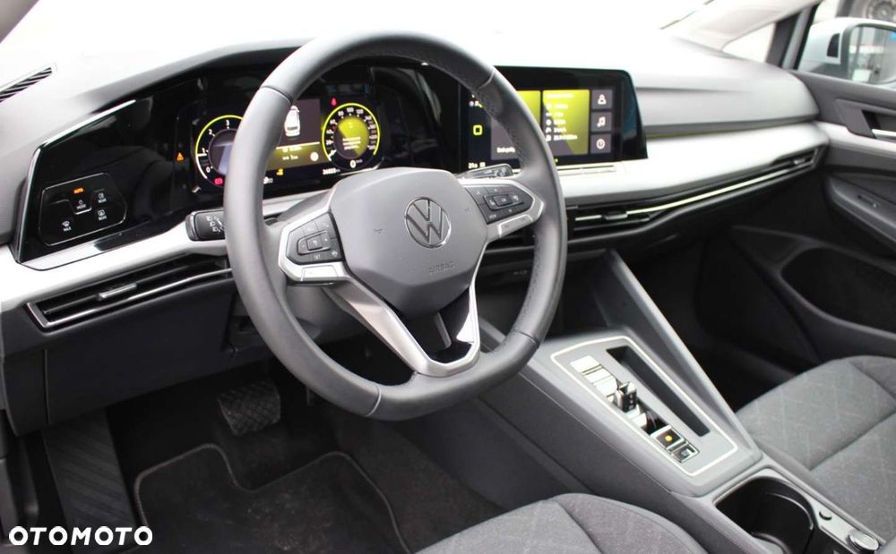 Volkswagen Golf - 10