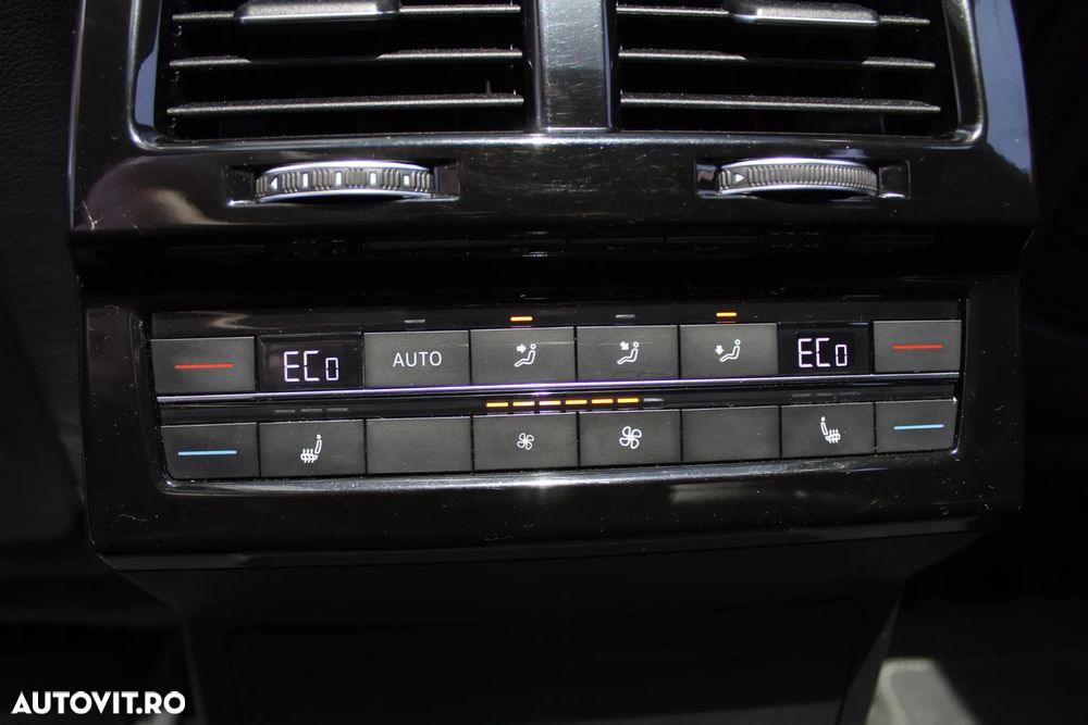 Volkswagen Touareg 3.0 V6 TDI 4Motion DPF Automatik R-Line - 28