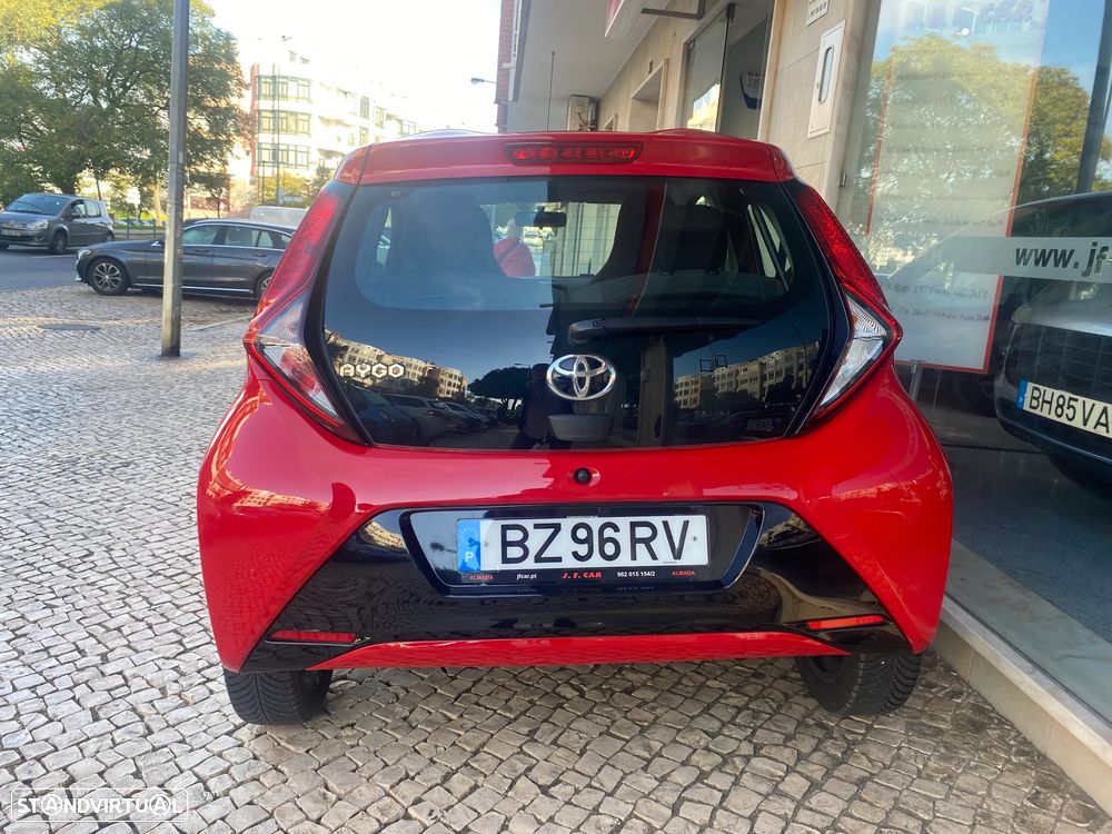 Toyota Aygo 1.0 X-Play+X-Touch - 10