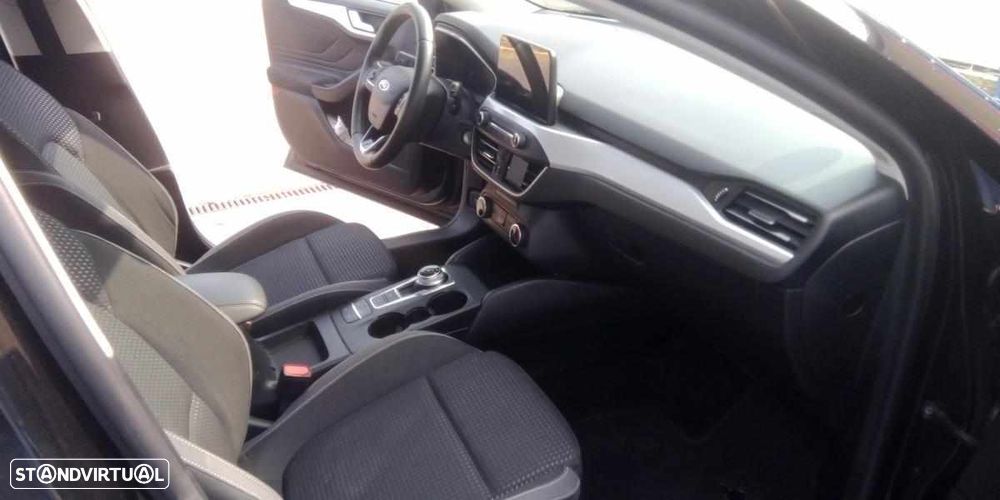 Ford Focus 1.0 EcoBoost Titanium Aut. - 6
