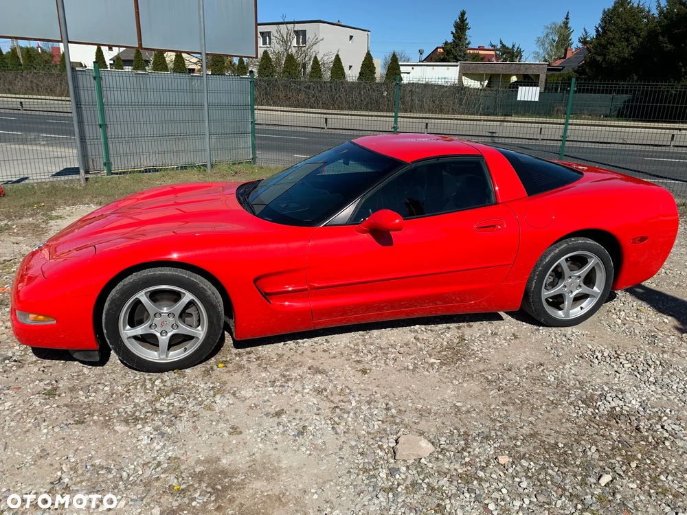 Chevrolet Corvette - 9
