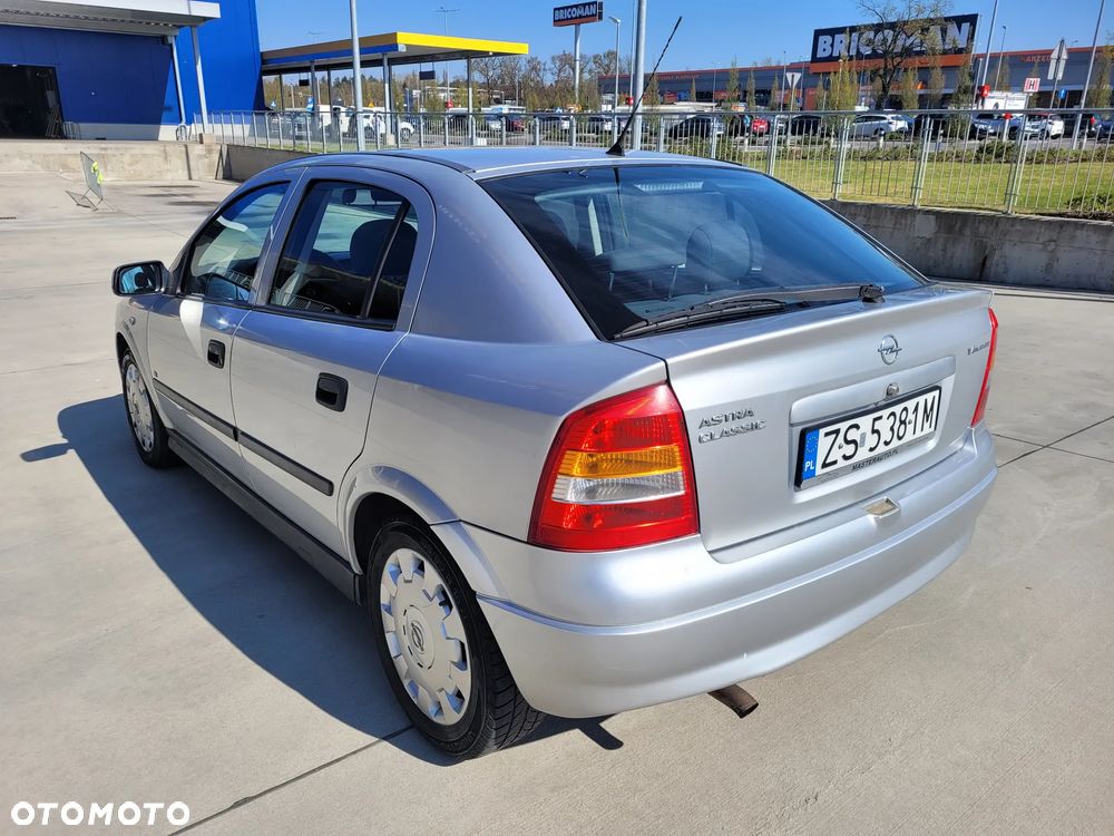 Opel Astra 1.4 Start - 4