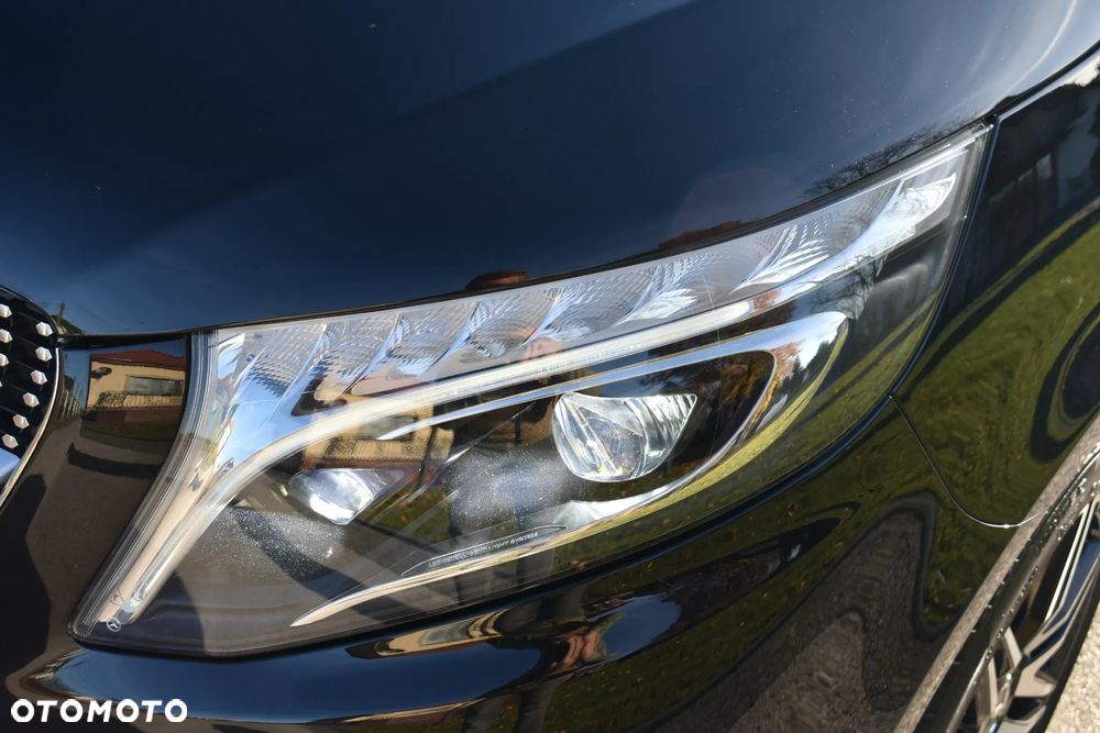 Mercedes-Benz Klasa V 300 d 4-Matic Exclusive 9G-Tronic (d³ugi) - 11