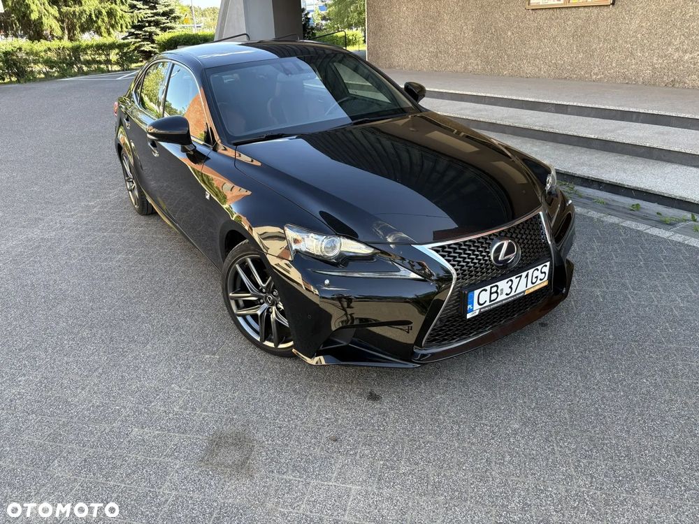 Lexus IS 300h F Impression EU6 - 2