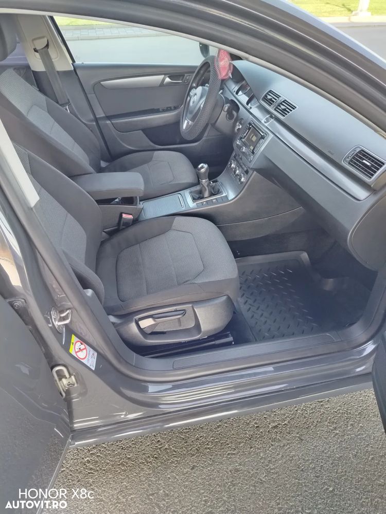 Volkswagen Passat 2.0 TDI Highline - 17
