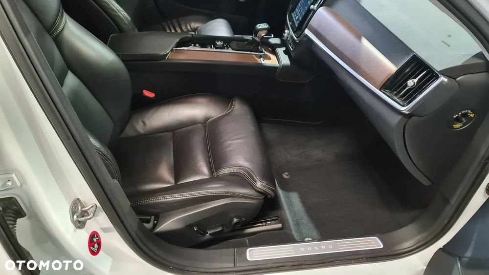 Volvo V90 D5 SCR AWD Inscription - 12