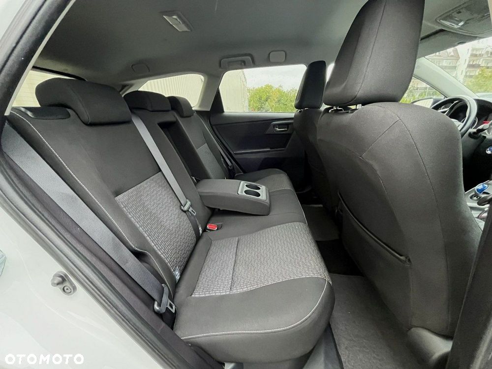 Toyota Auris - 14