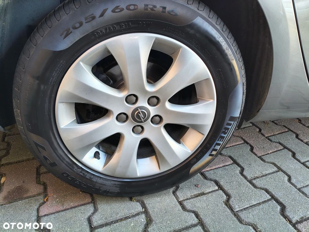 Opel Astra - 11