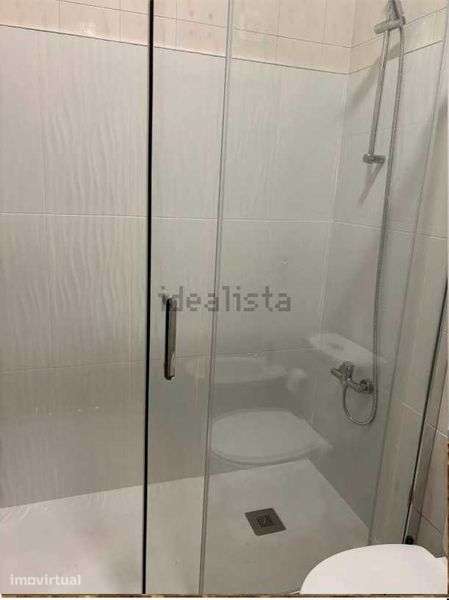 Apartamento T2+1 na Lapa, Porto — Totalmente Remodelado - Grande imagem: 3/11