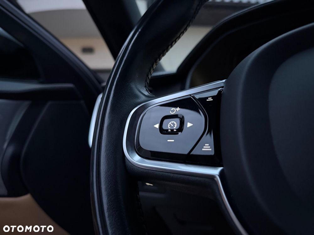 Volvo S90 B5 D AWD Inscription - 35