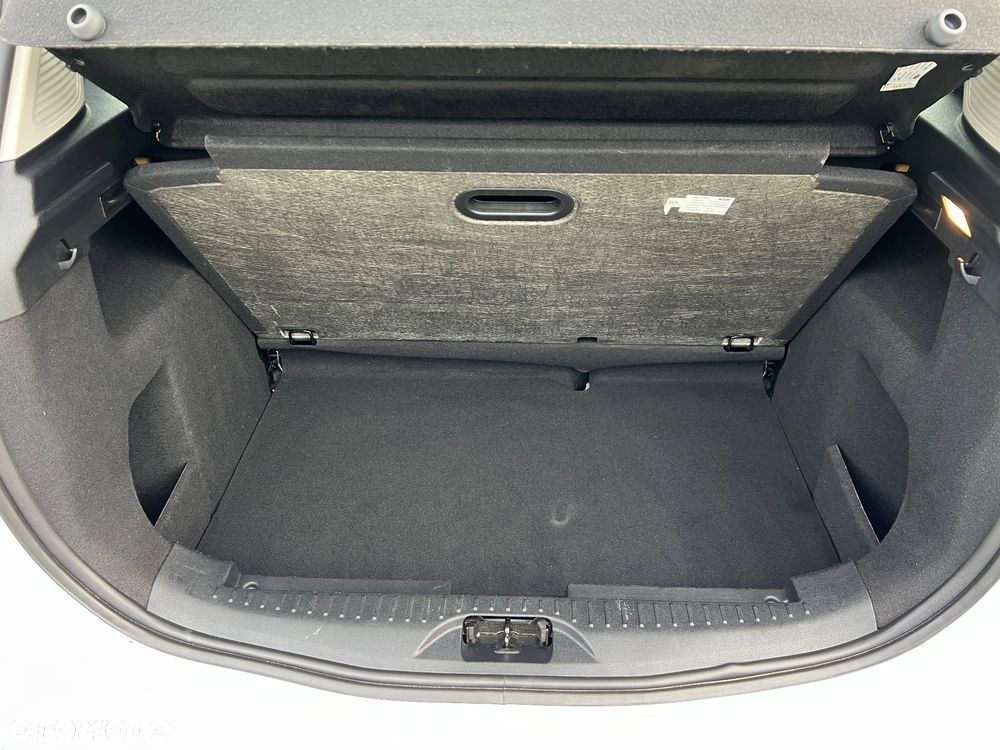 Ford B-MAX 1.4 Titanium - 33