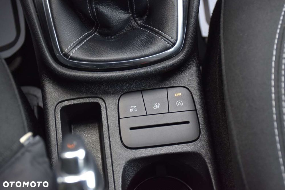 Ford Fiesta 1.0 EcoBoost S&S TITANIUM - 22