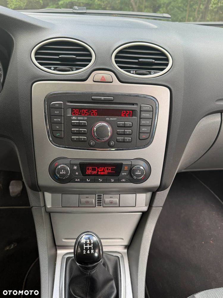 Ford Focus 1.6 Gold X - 15