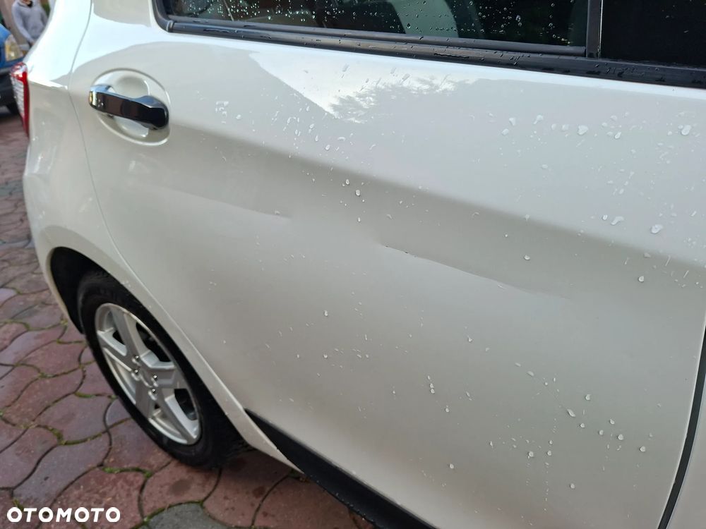 Toyota Yaris - 27